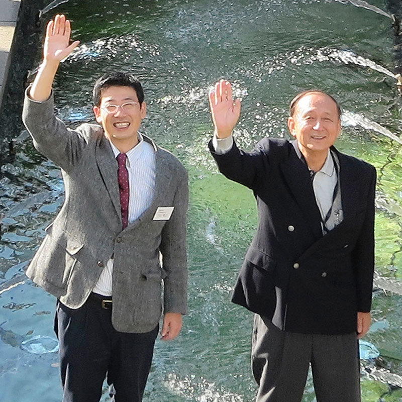 社長（左）会長（右）近撮